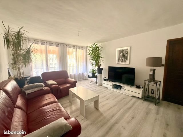 Appartement à vendre, 65m², Aubagne