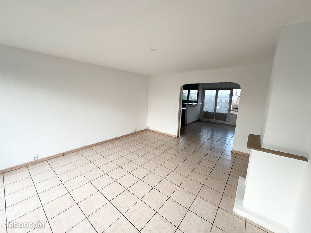 Appartement à louer, 74m², Mouvaux