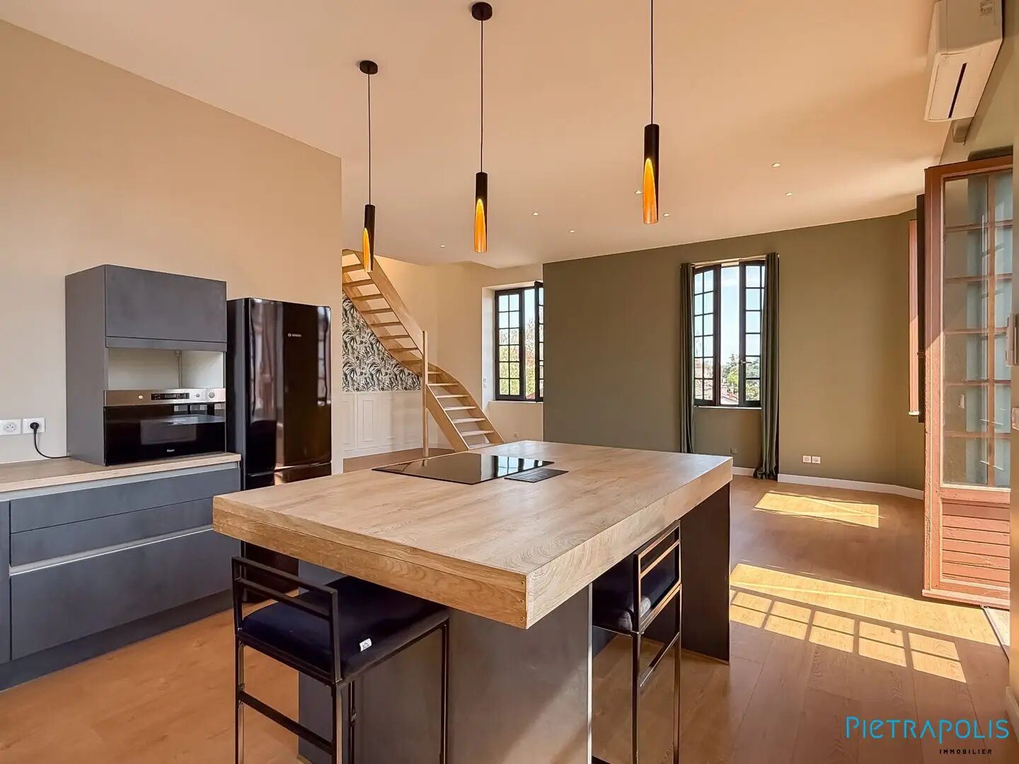 Appartement à vendre, 136m², Sathonay-Camp