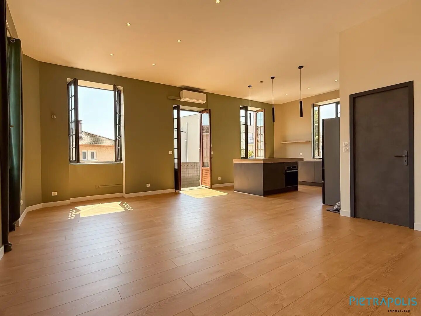 Appartement à vendre, 136m², Sathonay-Camp