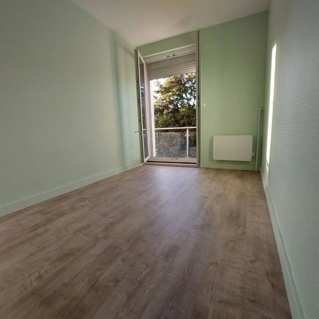 Appartement à louer, 42m², Rochejean