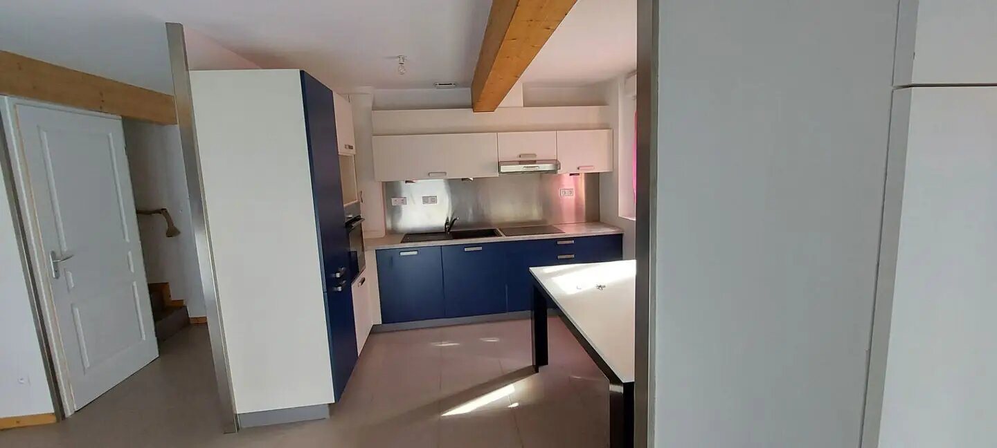Appartement à louer, 54m², La Cluse-et-Mijoux