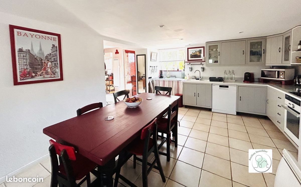 Maison à vendre, 155m², Saint-Ciers-de-Canesse