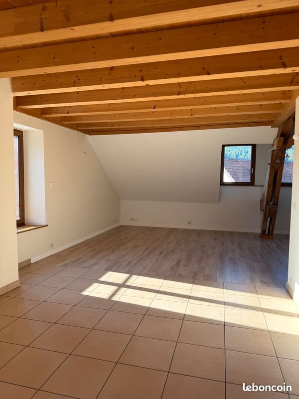 Appartement à louer, 88m², Rochejean