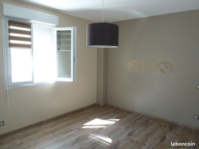 Maison à louer, 97m², Balsièges