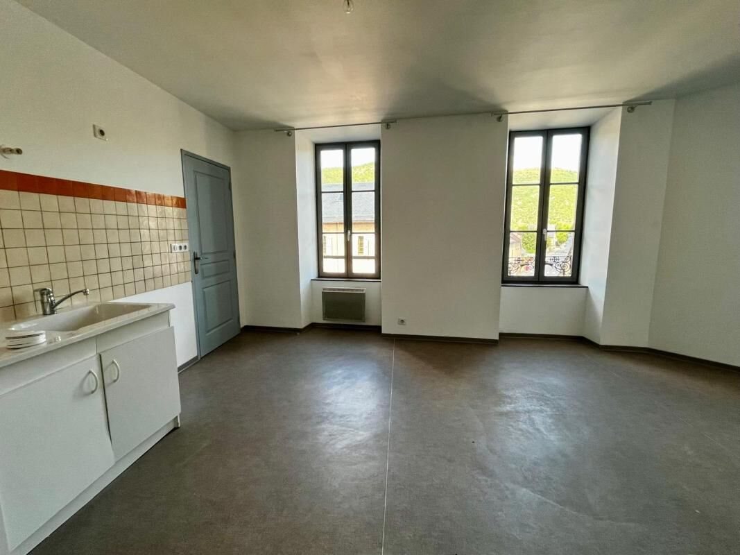 Appartement à louer, 34m², Ispagnac