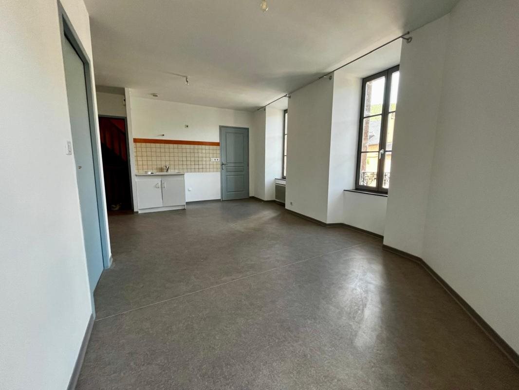 Appartement à louer, 34m², Ispagnac