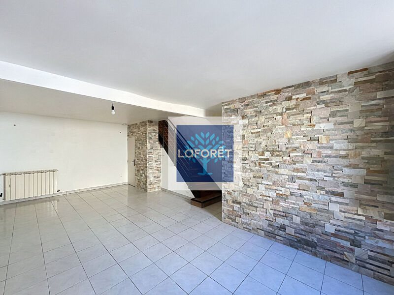 Maison à louer, 75m², Blaye