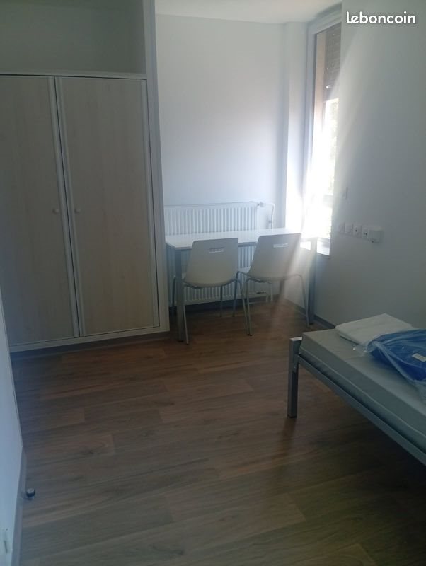 Appartement à louer, 21m², Pont-de-Chéruy