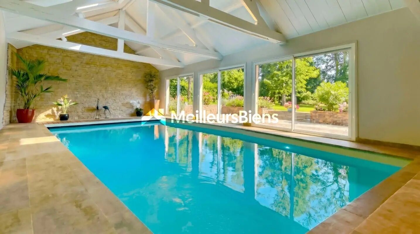 Maison à vendre, 590m², Feucherolles