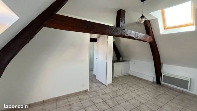 Appartement à louer, 27m², Coulommiers