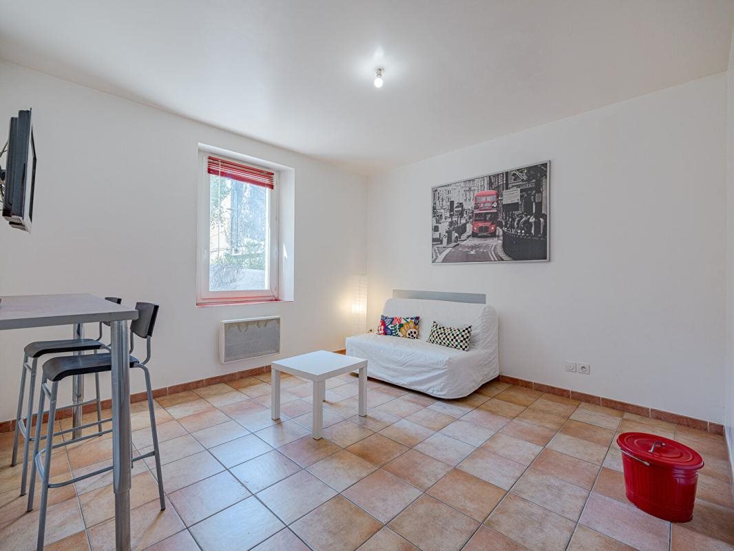 Appartement à louer, 28m², Marseille 11ème