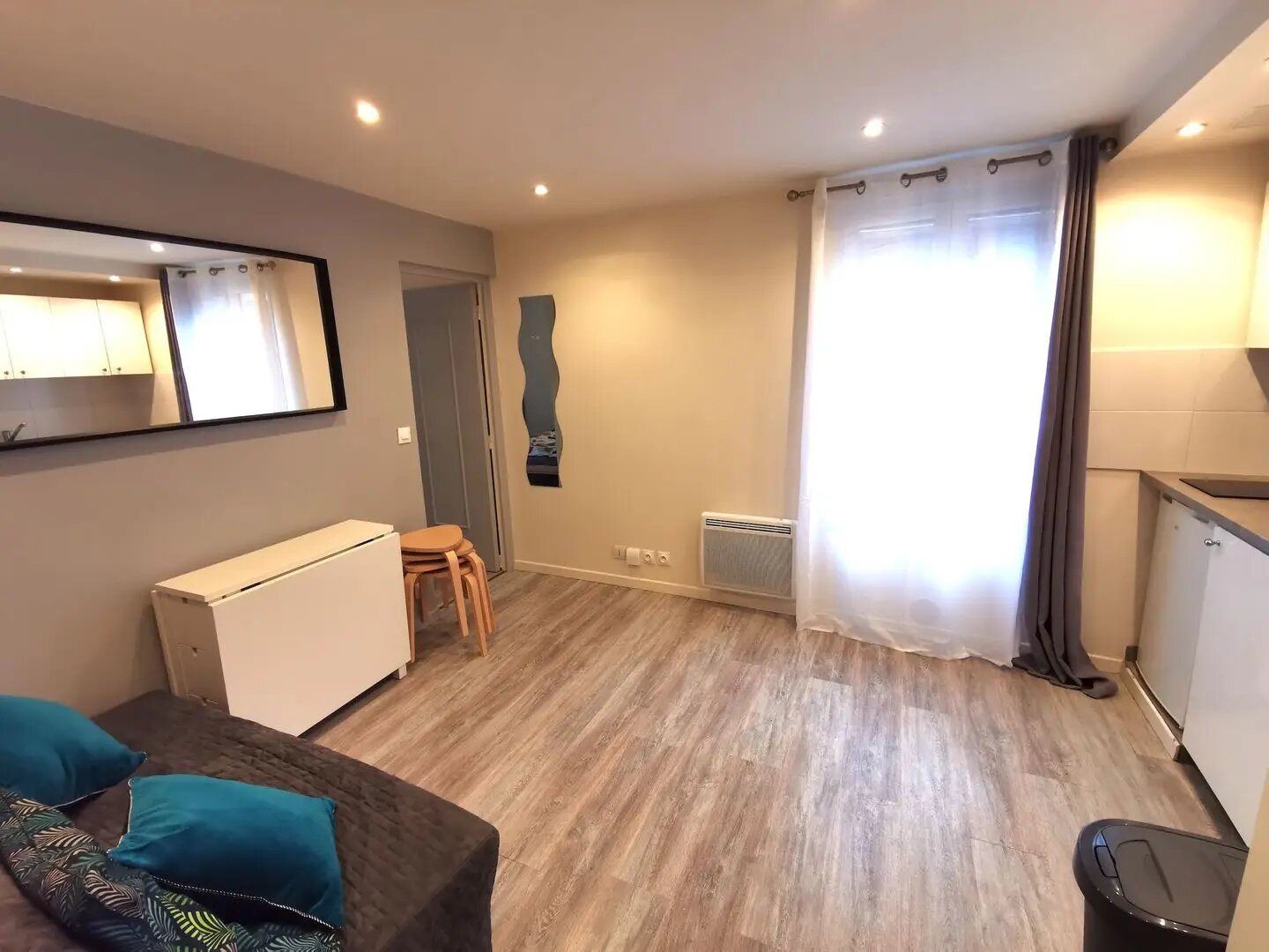 Appartement à louer, 28m², Courbevoie