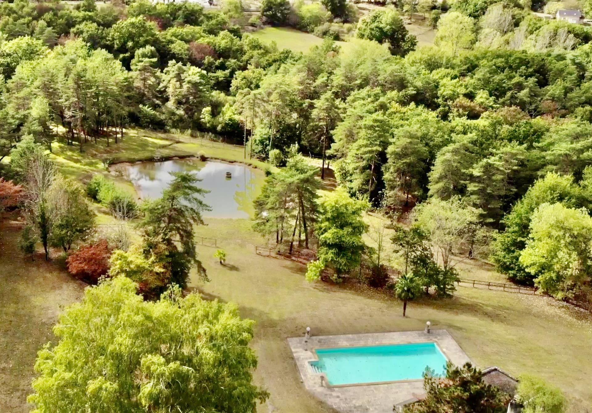 Maison à vendre, 250m², Brive-la-Gaillarde