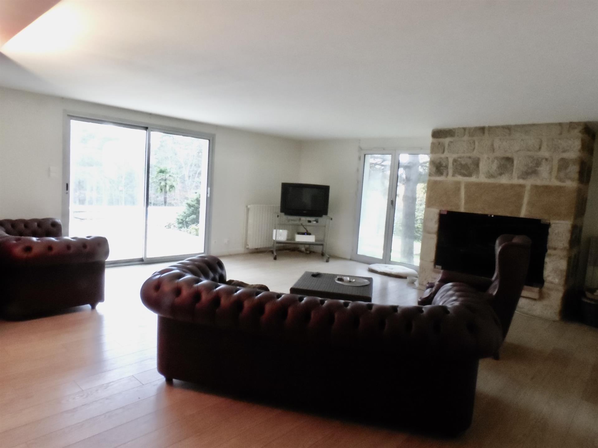 Maison à vendre, 250m², Brive-la-Gaillarde