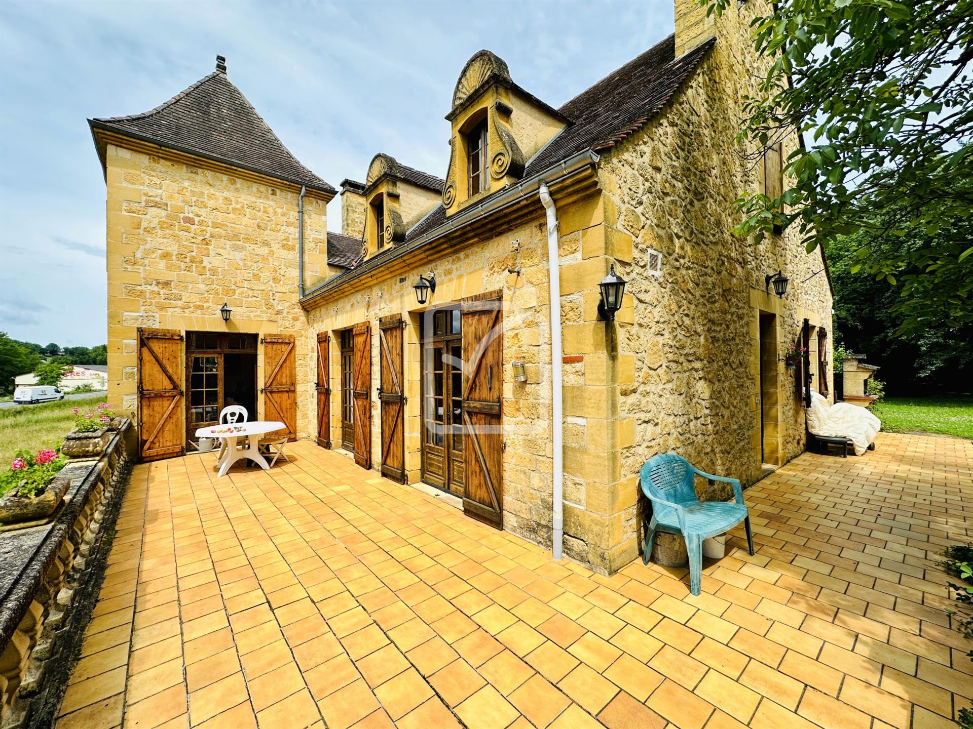 Maison à vendre, 250m², Gourdon