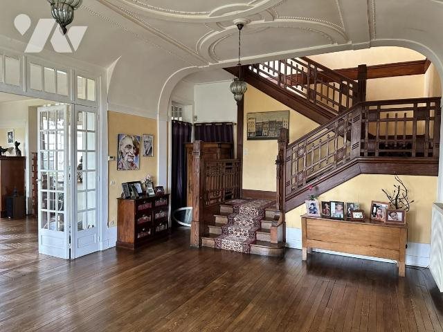 Maison à vendre, 307m², Rouxmesnil-Bouteilles