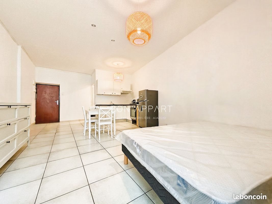 Appartement à louer, 31m², Ajaccio