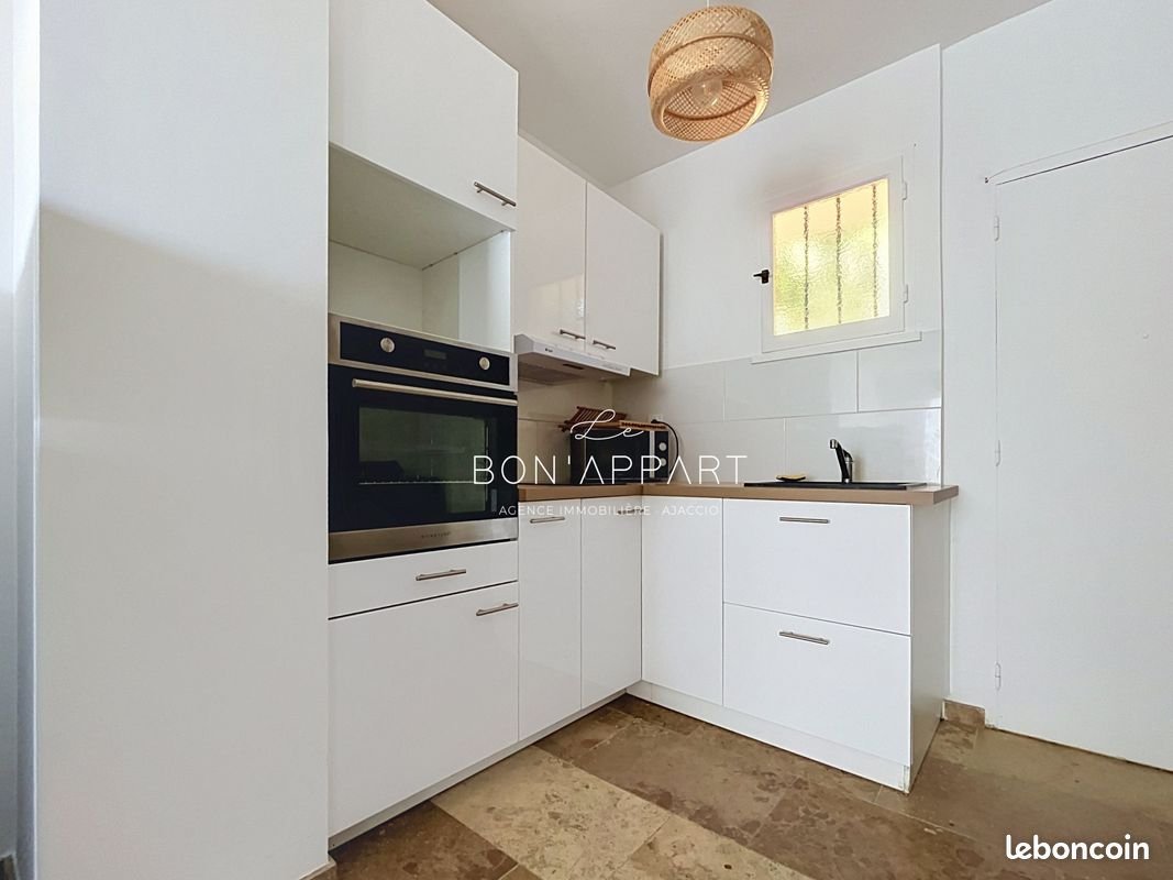 Appartement à louer, 36m², Ajaccio