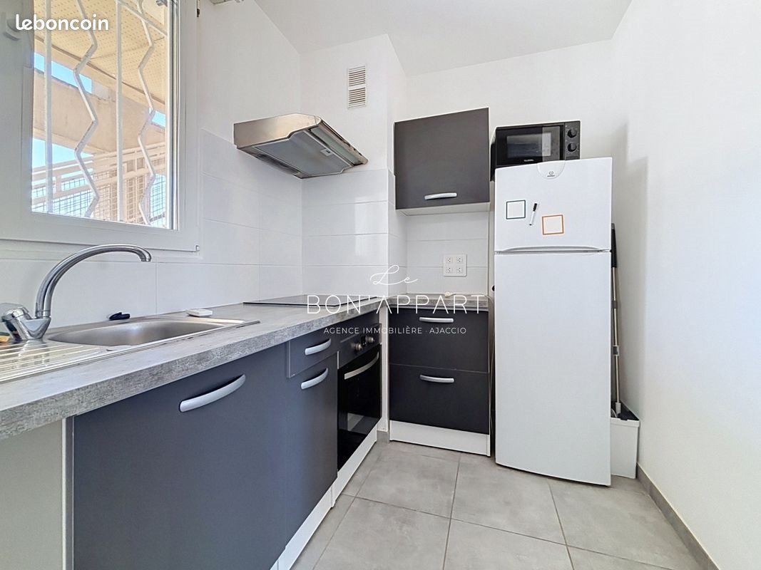 Appartement à louer, 27m², Ajaccio