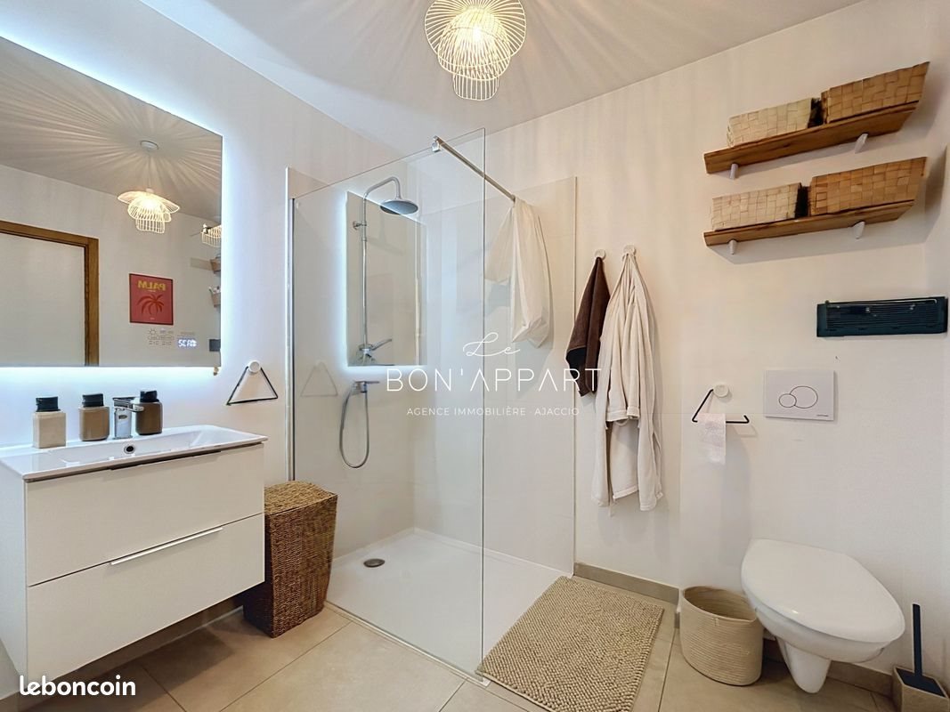 Appartement à louer, 61m², Ajaccio