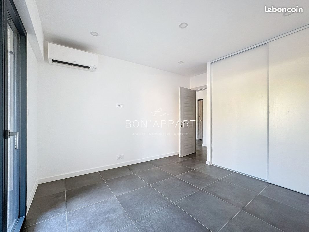 Appartement à louer, 64m², Ajaccio