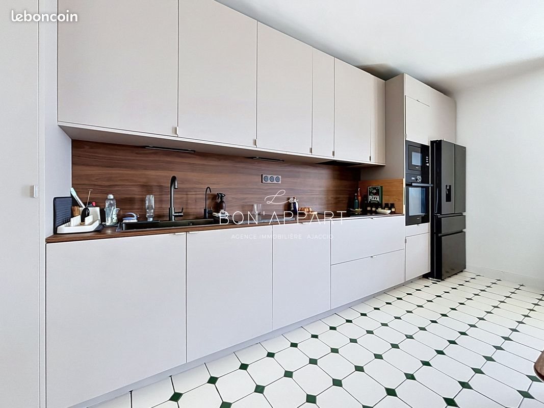 Appartement à vendre, 81m², Ajaccio