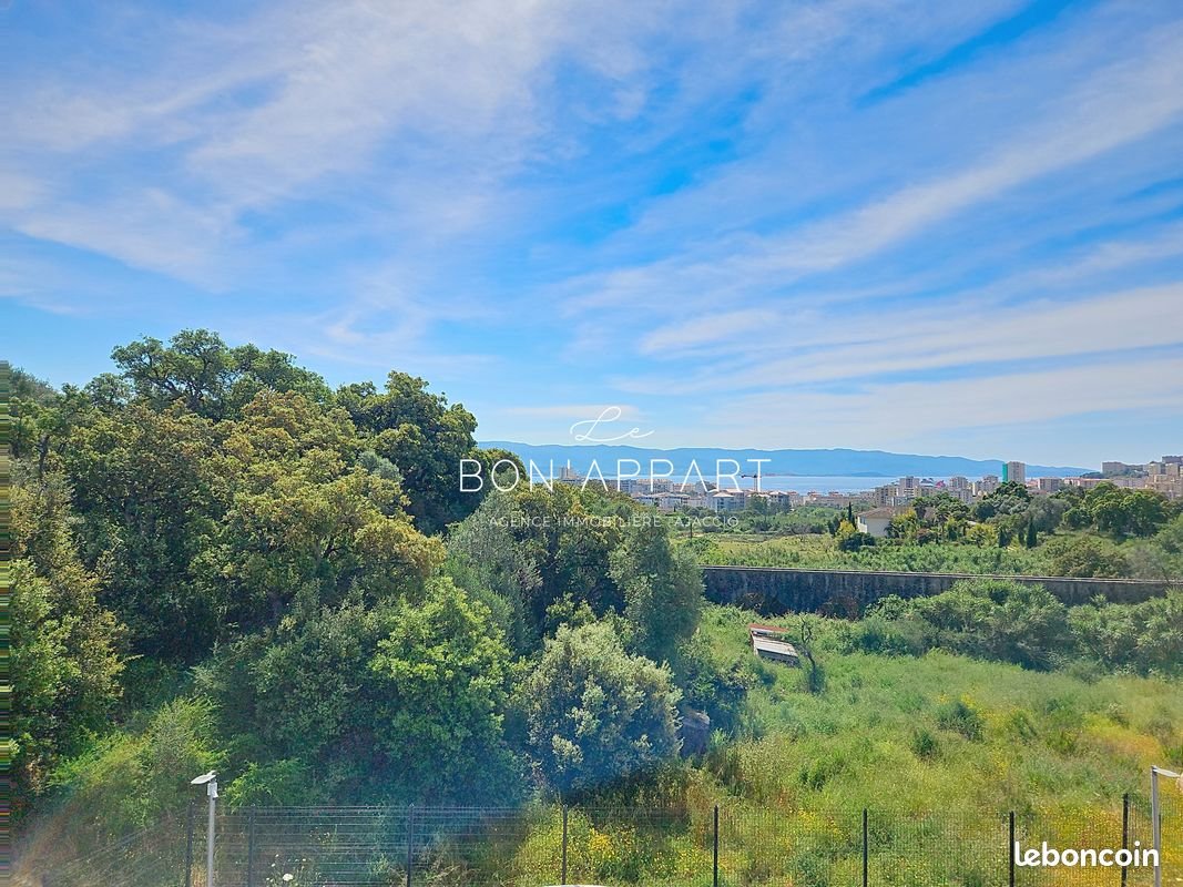 Appartement à louer, 51m², Ajaccio