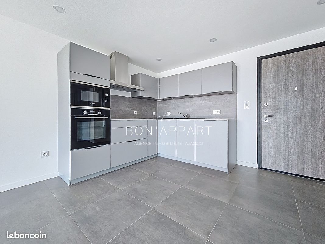 Appartement à louer, 51m², Ajaccio