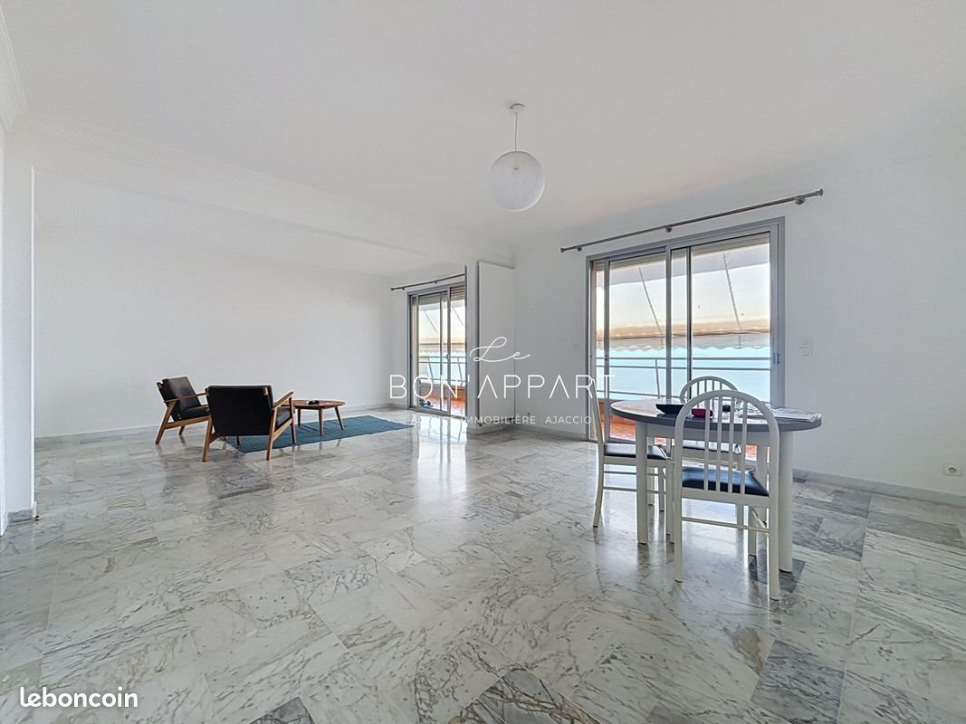 Appartement à louer, 116m², Ajaccio