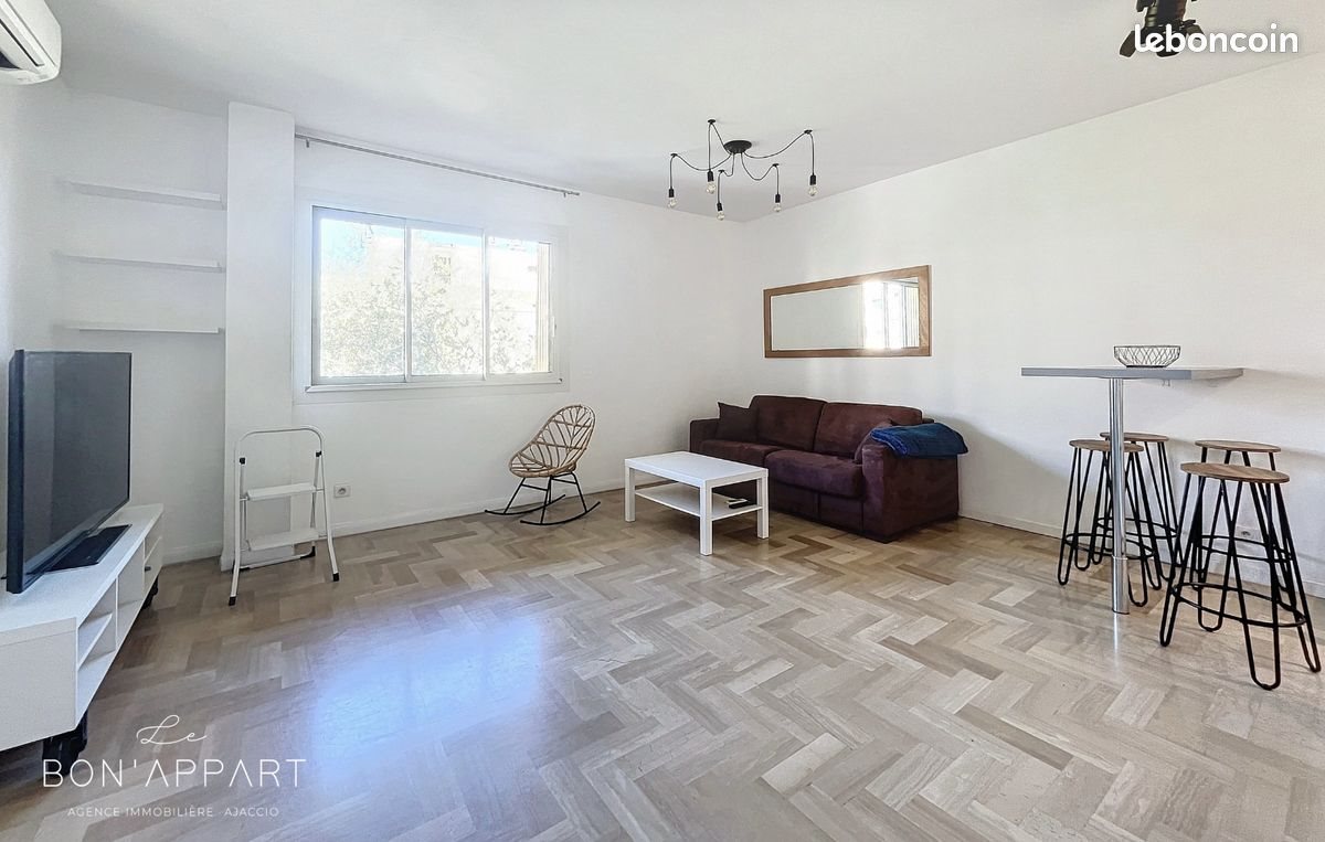 Appartement à louer, 48m², Ajaccio