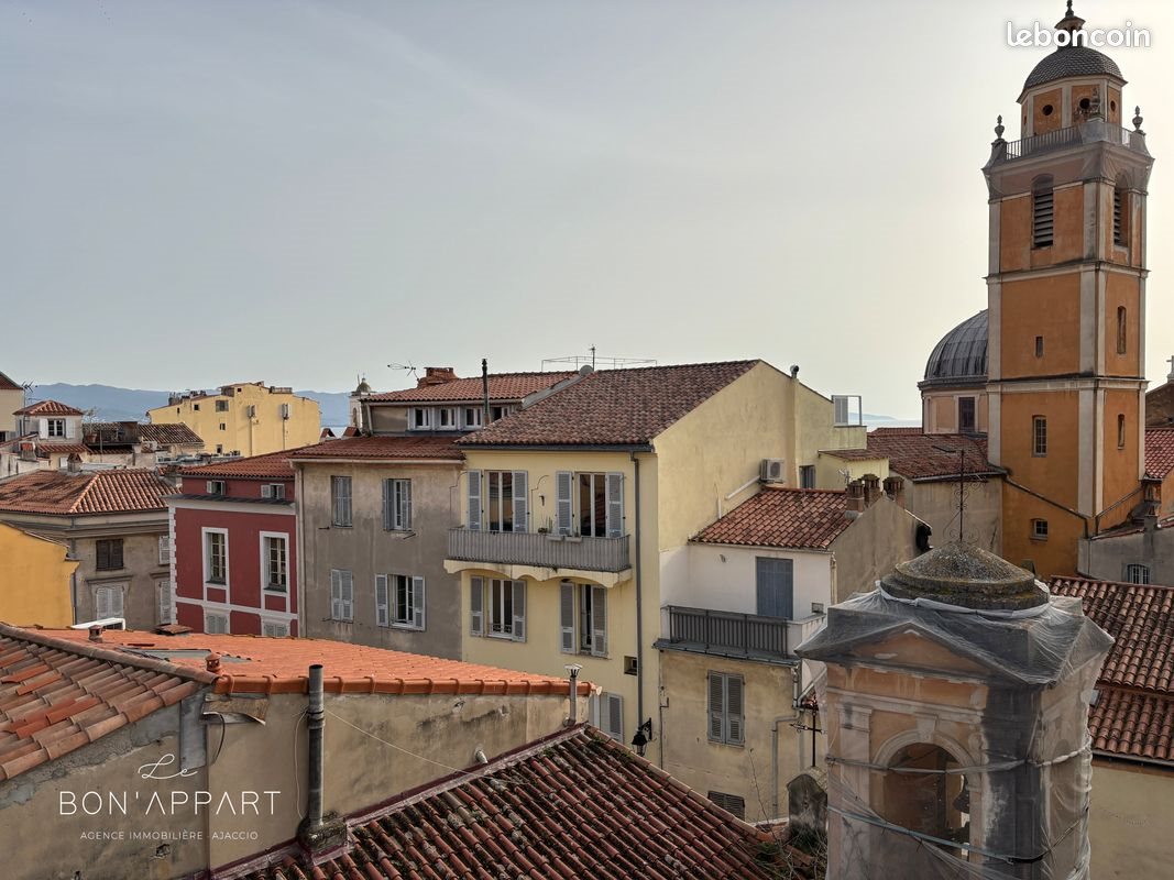 Appartement à louer, 47m², Ajaccio