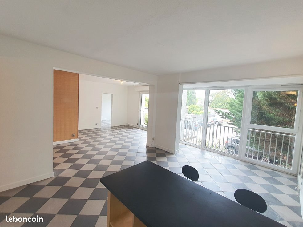 Appartement à louer, 74m², Talence