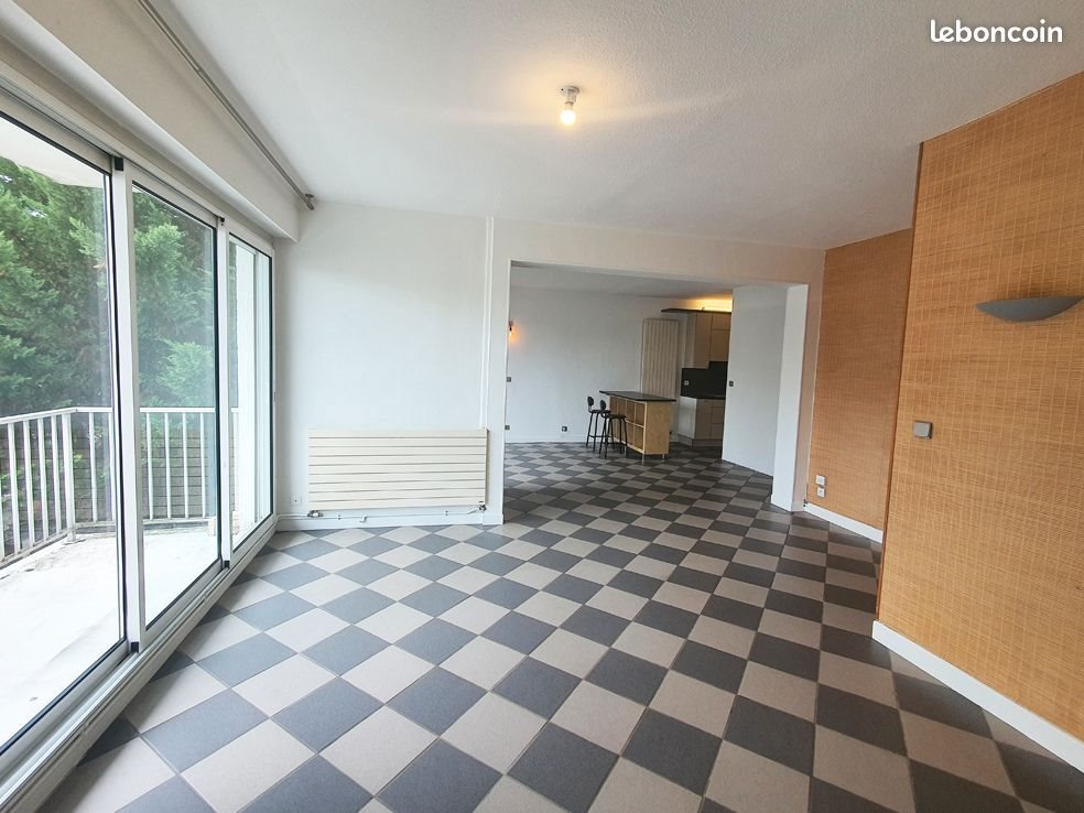 Appartement à louer, 74m², Talence