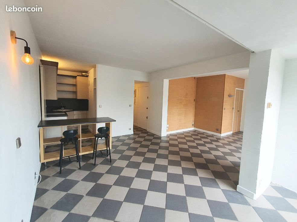 Appartement à louer, 74m², Talence