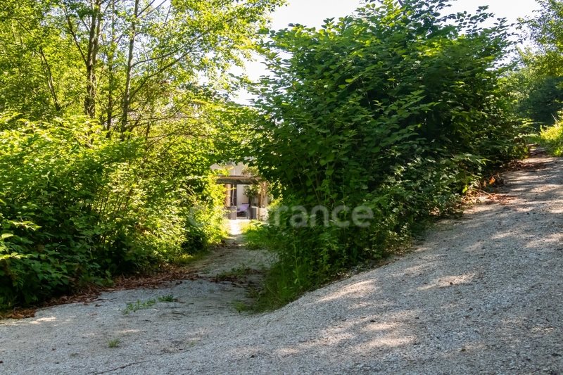 Maison à vendre, 267m², Saint-Cassin