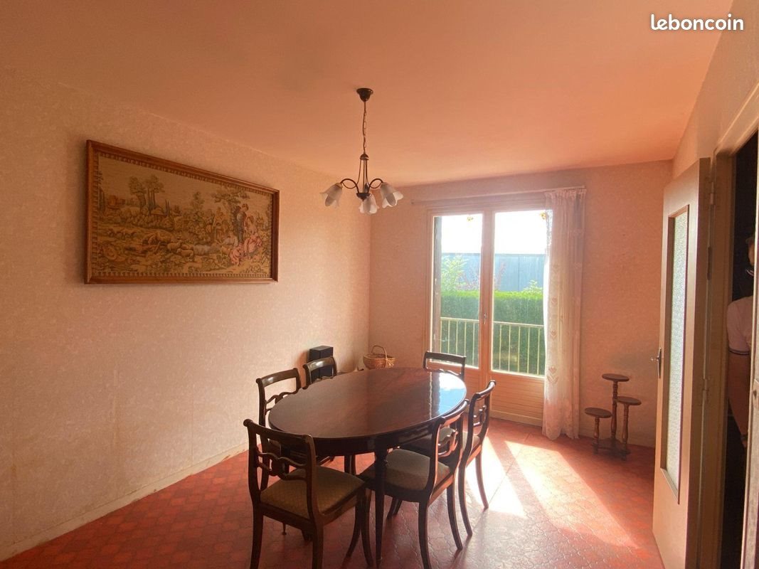 Maison à vendre, 85m², Saint-Georges-de-Reintembault
