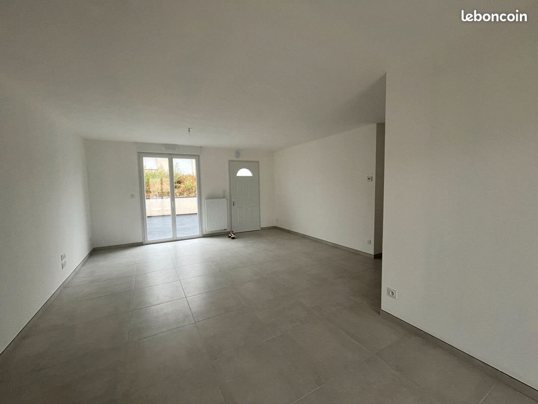 Maison à louer, 84m², Baguer-Pican
