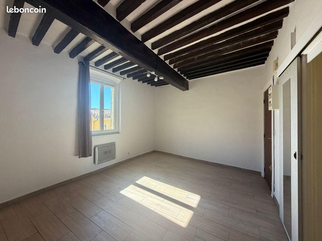 Appartement à louer, 23m², Lambesc
