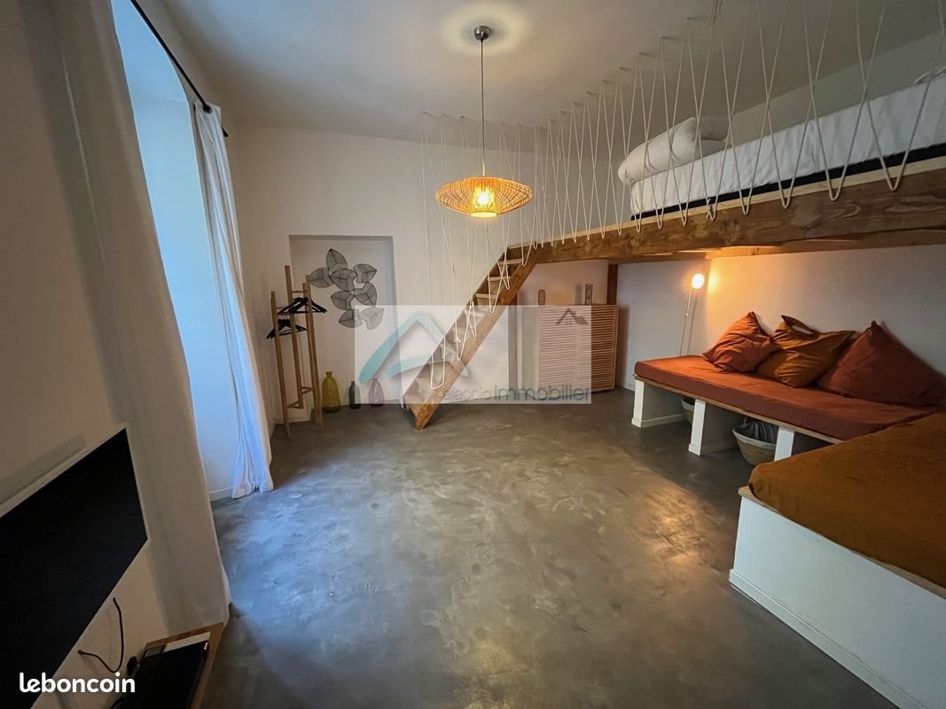 Appartement à louer, 34m², Ajaccio