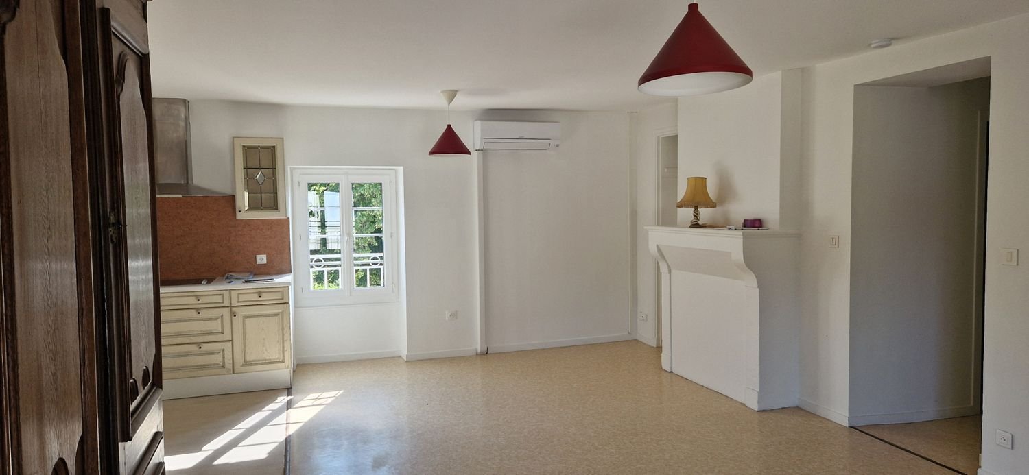 Appartement à louer, 75m², Pauillac