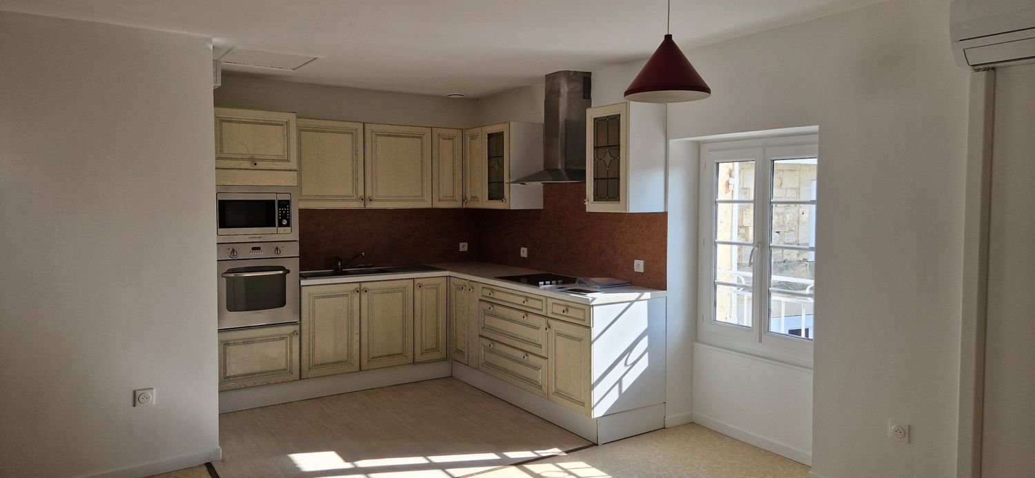 Appartement à louer, 75m², Pauillac
