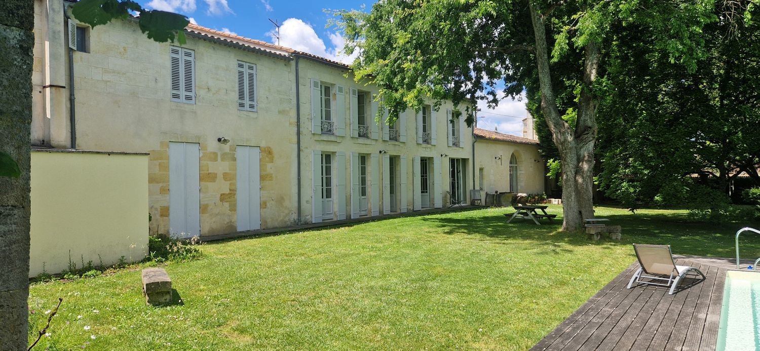 Maison à vendre, 575m², Soussans