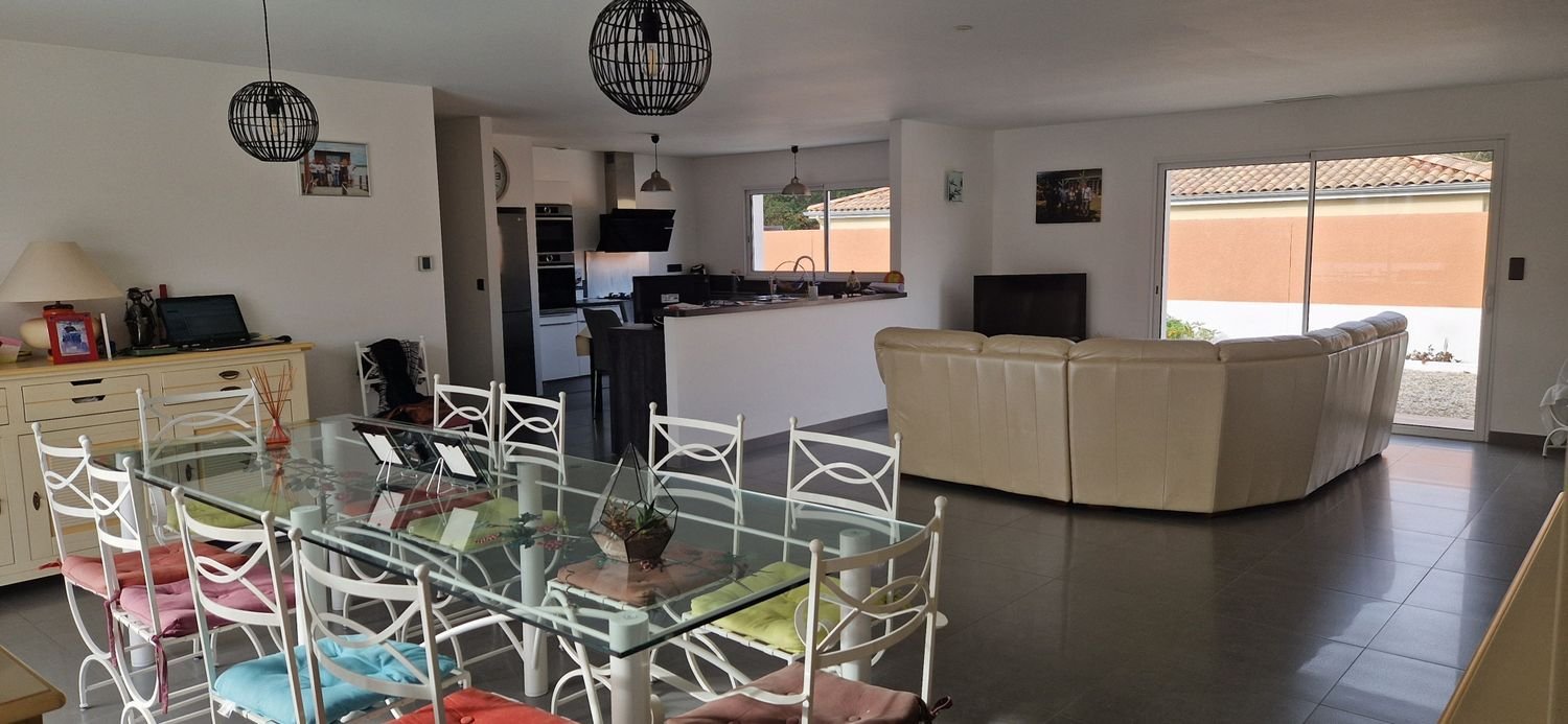 Maison à vendre, 145m², Avensan