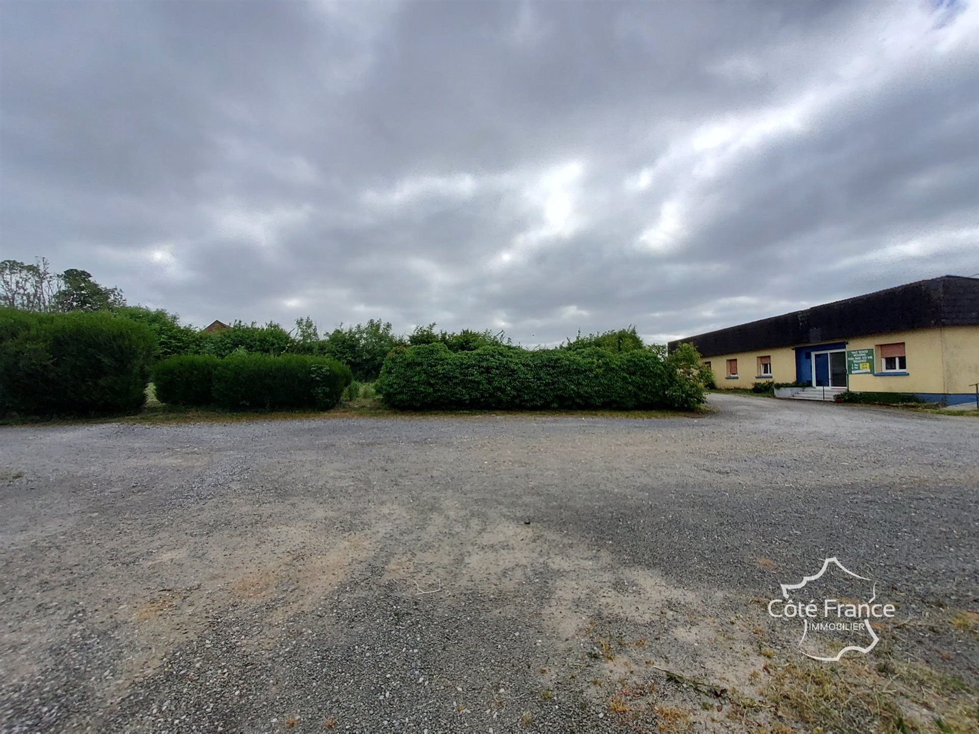 Maison à vendre, 549m², Neuville-lez-Beaulieu