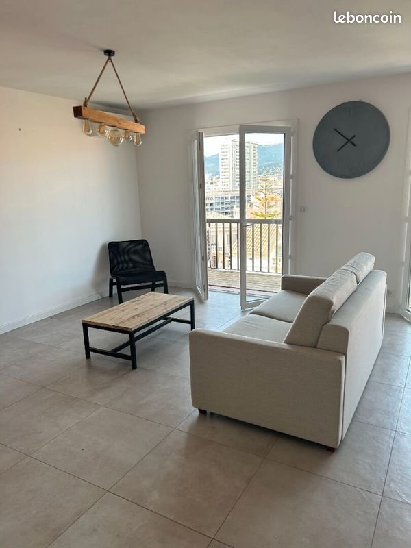 Appartement à louer, 75m², Toulon