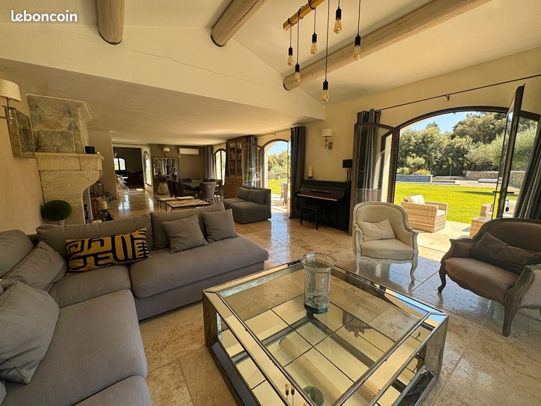 Maison à vendre, 238m², Besse-sur-Issole