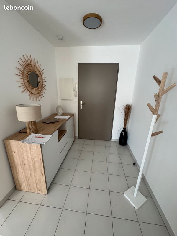 Appartement à louer, 33m², Fréjus