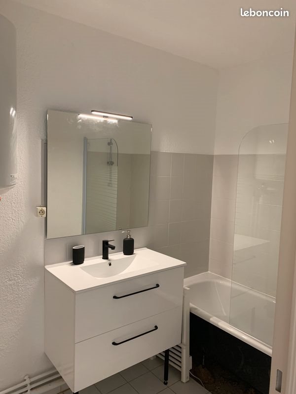 Appartement à louer, 27m², Saint-Raphaël