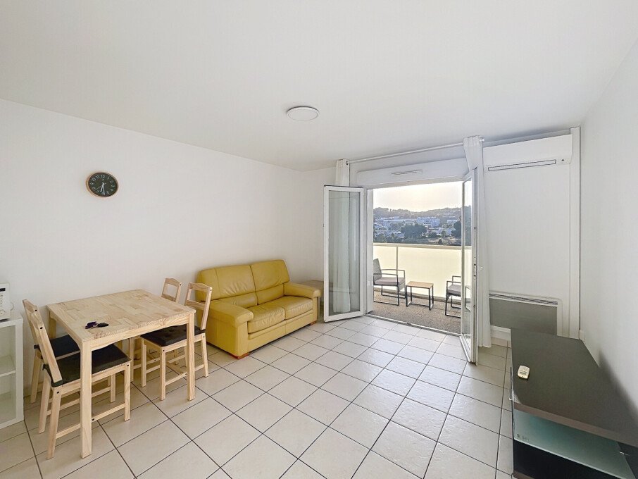 Appartement à louer, 40m², Antibes